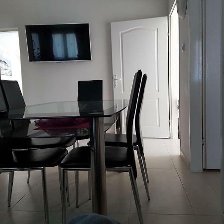 Apartment Dijana Kaštela 外观 照片