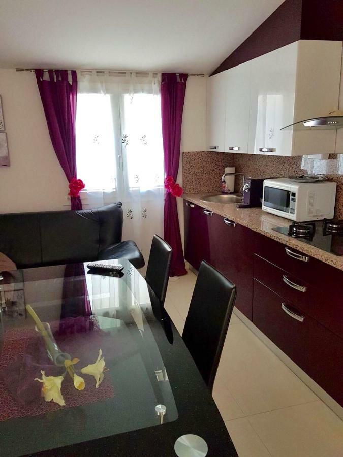 Apartment Dijana Kaštela 外观 照片