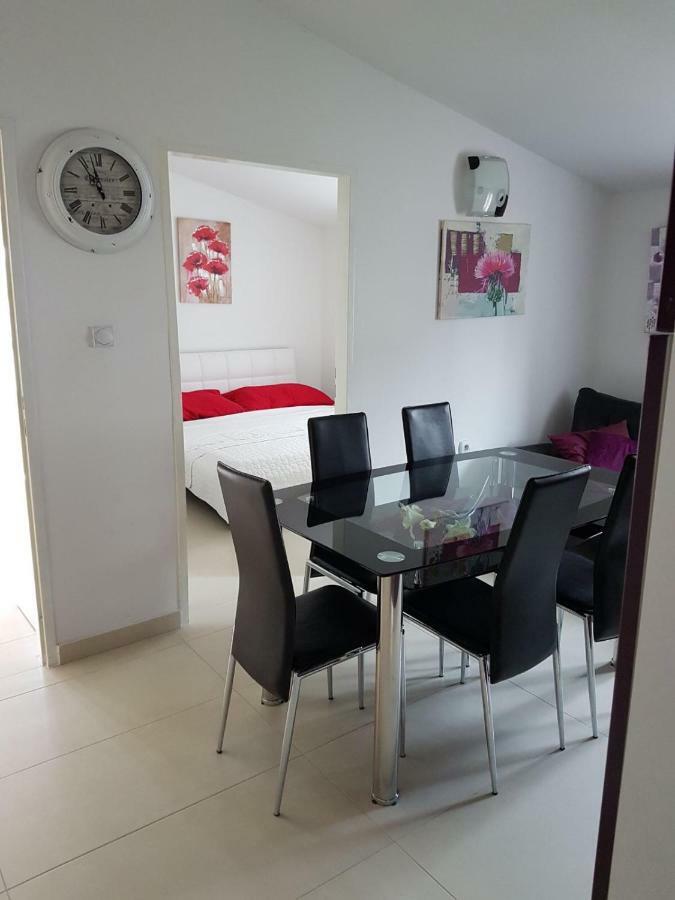 Apartment Dijana Kaštela 外观 照片